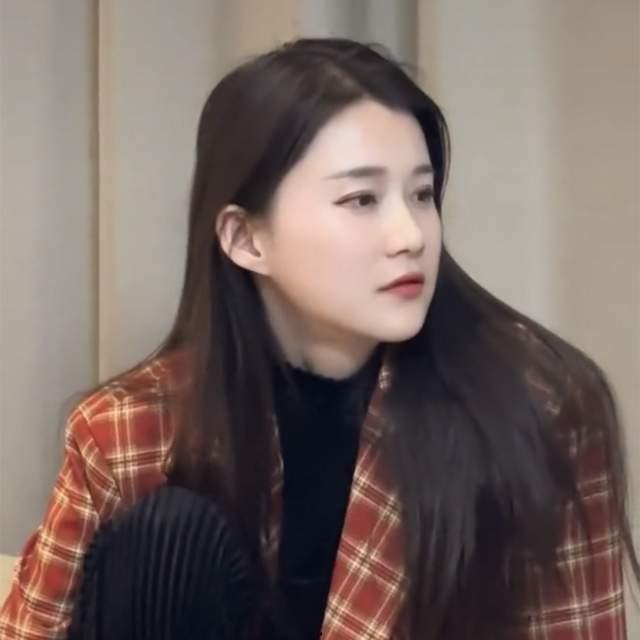 吃瓜网红图片头像女的,揭秘网红吃瓜头像背后的魅力  第3张
