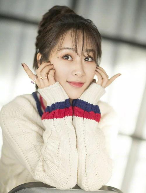 杨紫最新爆料贴图片合集,美图合集大揭秘，精彩瞬间尽收眼底