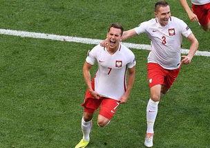 波兰球员爆料视频播放,揭秘视频背后的真相与幕后故事  第2张 波兰球员爆料视频播放,揭秘视频背后的真相与幕后故事  第2张