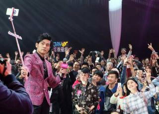 娱乐爆料现场图片大全集